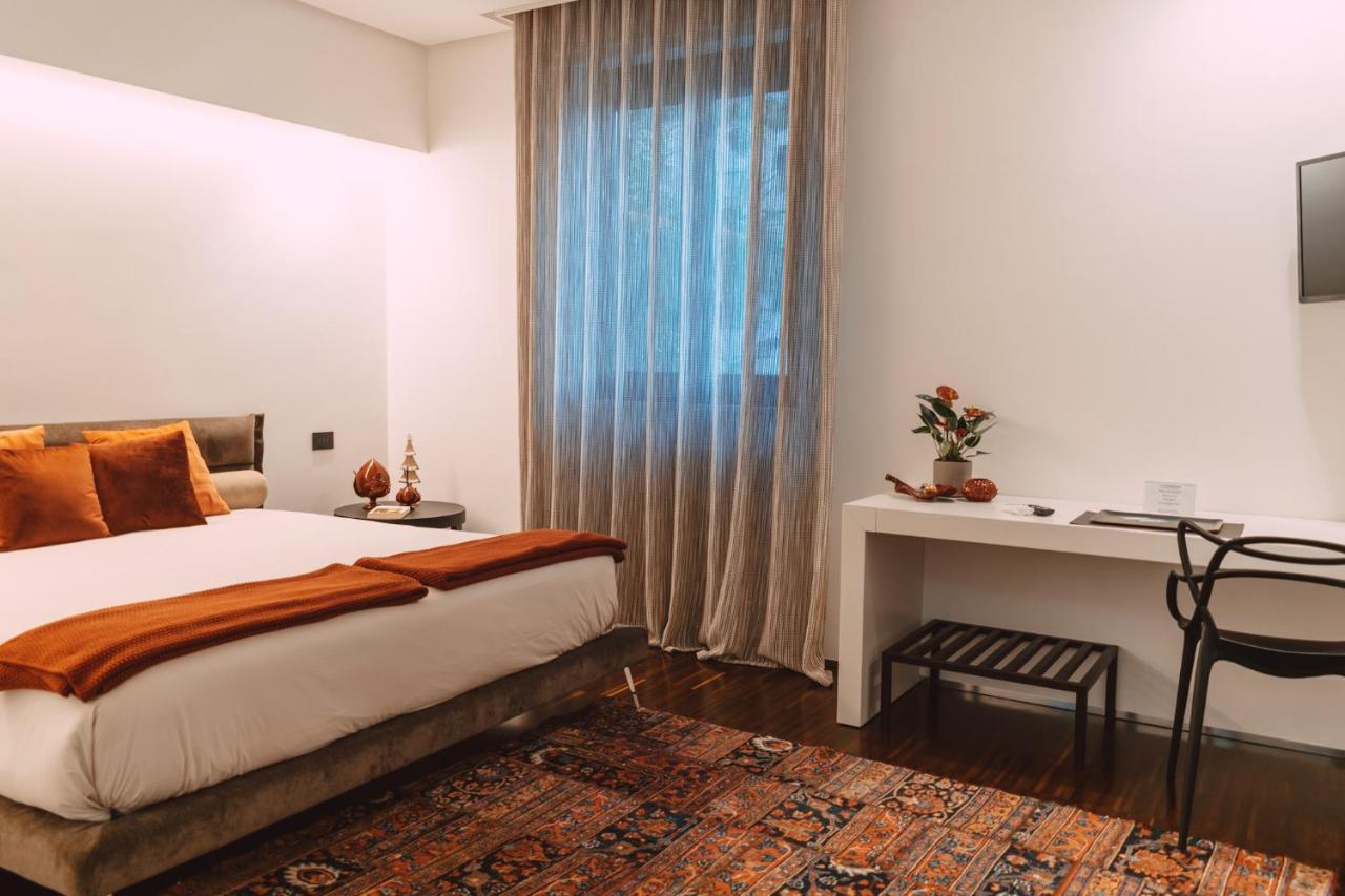 Viale Dei Lecci - Luxury Rooms フランカヴィッラ・フォンターナ エクステリア 写真